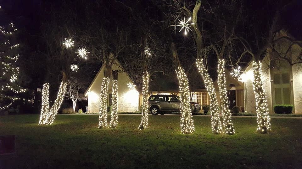Christmas light installer Jacksonville, NC